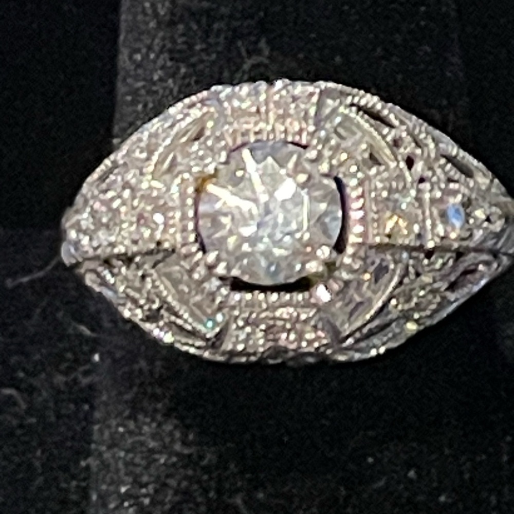 🌸Sterling Silver 925 Ring W/ Cubic Zirconia 1.5 Carat Center Stone Sz 10 NWOT